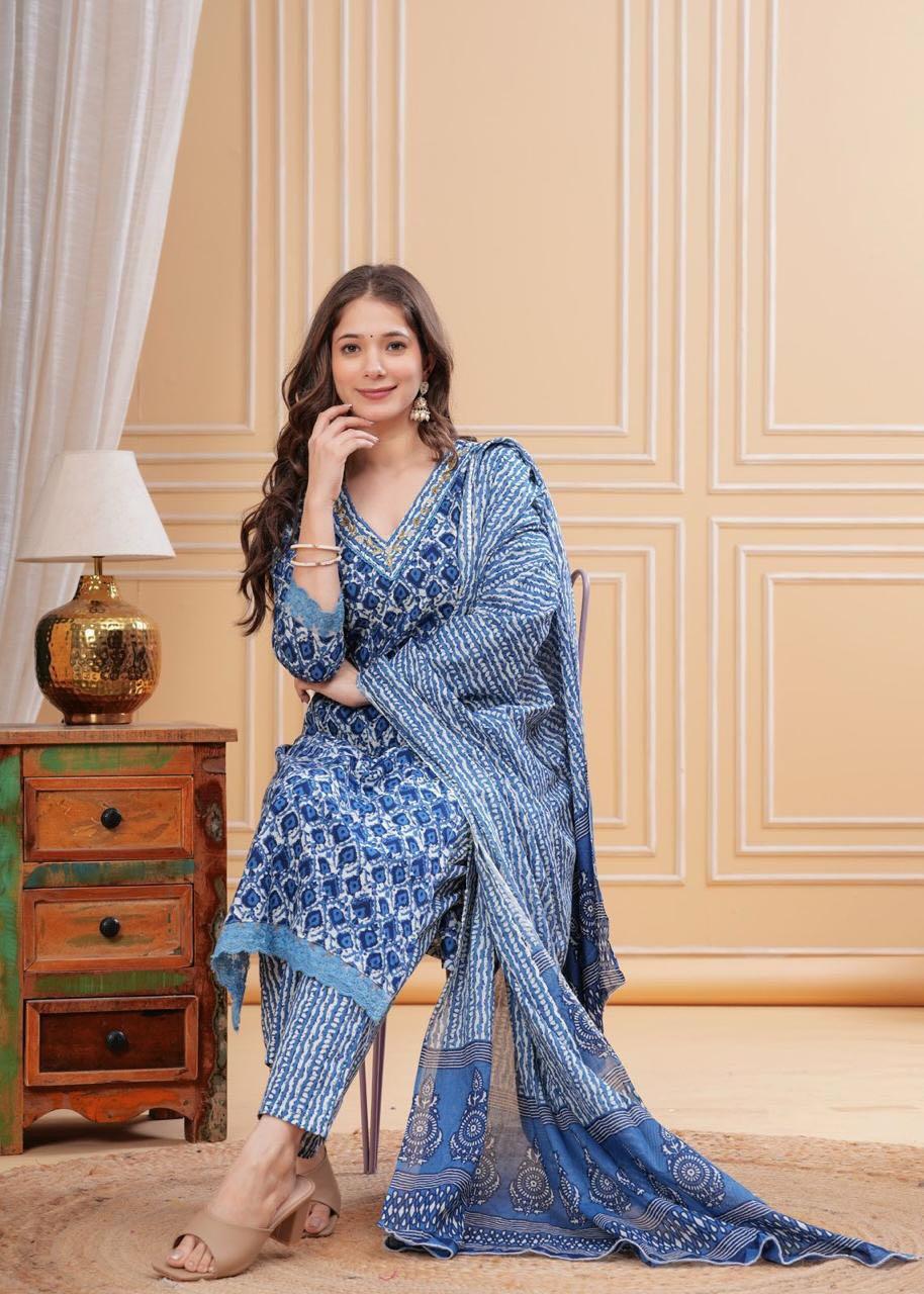 Blue Floral Printed Straight Salwar Kurta Pant Set